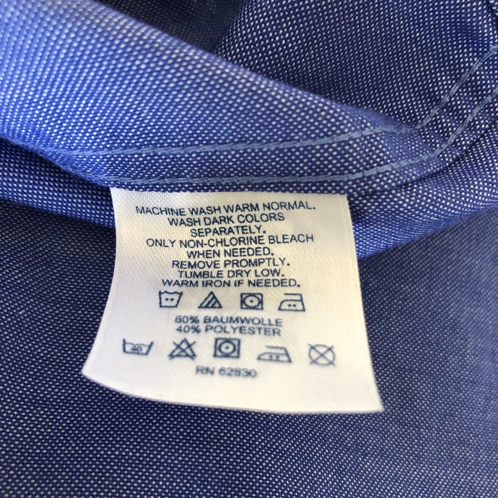 Lands’ End Short Sleeve Button Down Shirt - Picture 4 of 4